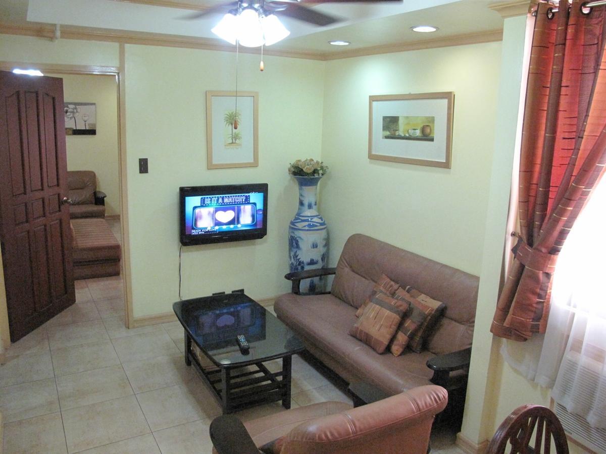 Makati Suites At Travelers Inn Makati City Zewnętrze zdjęcie