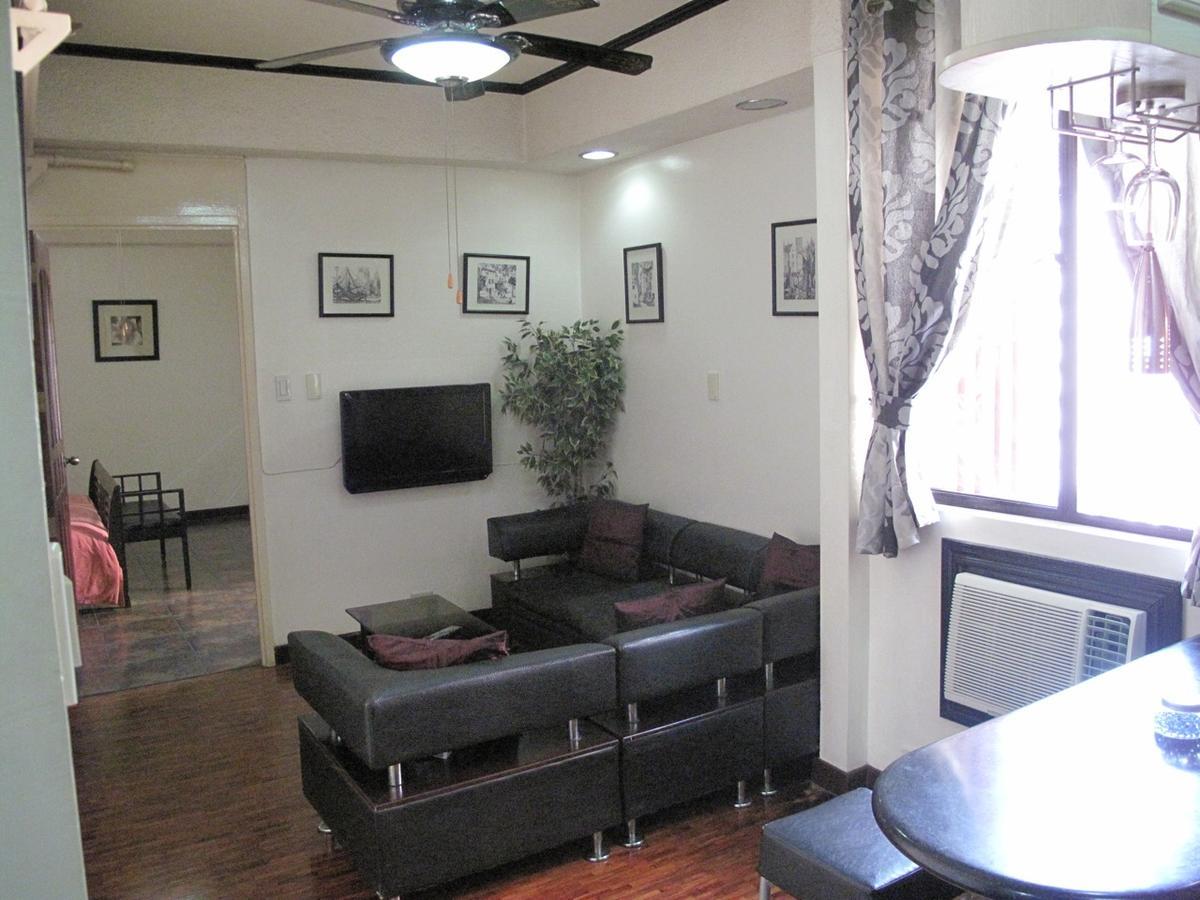 Makati Suites At Travelers Inn Makati City Zewnętrze zdjęcie